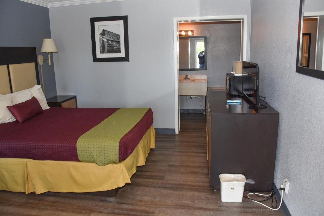 Lake Marion Inn Сантий Екстериор снимка